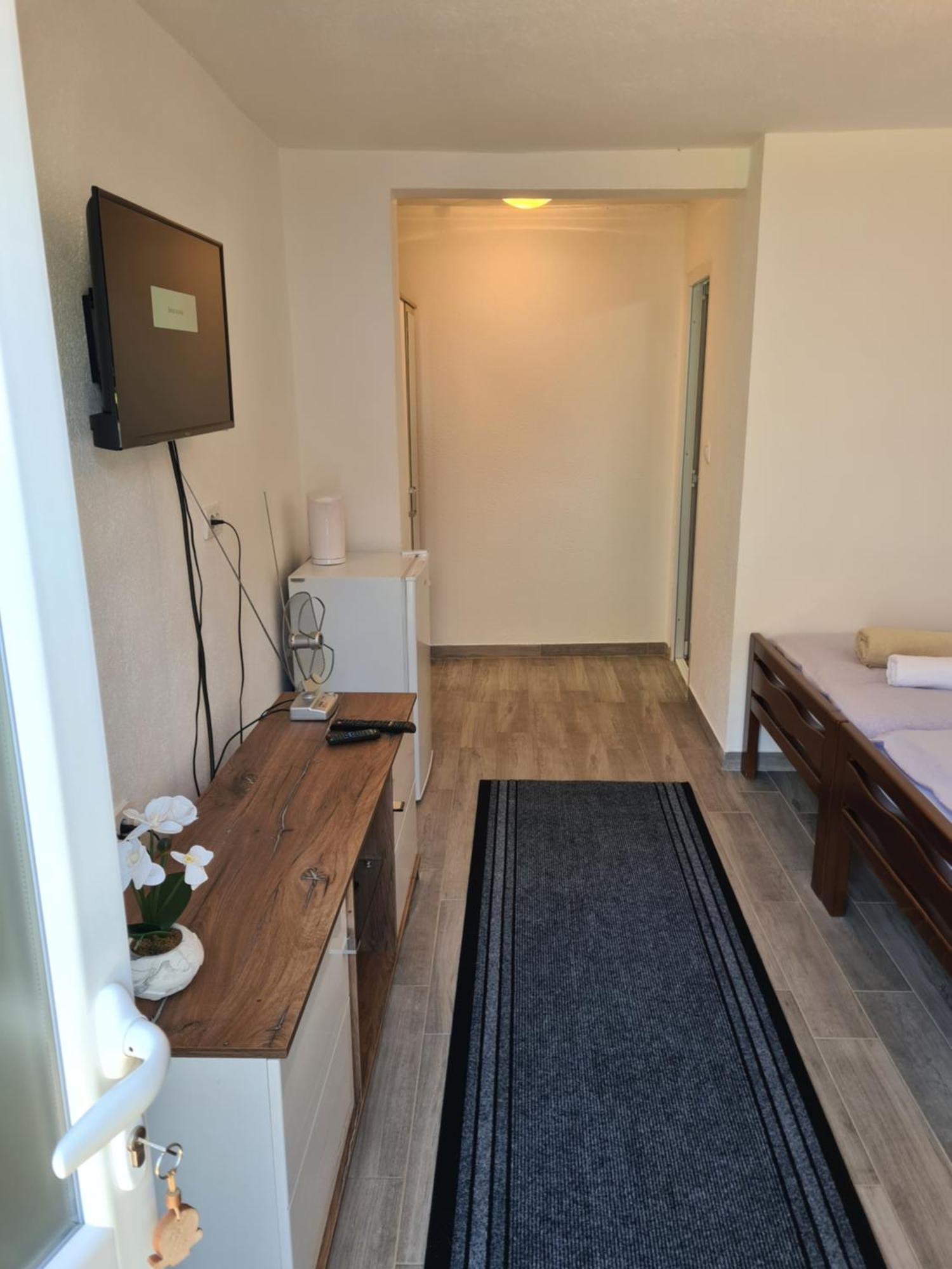 Emina Apartment พลาฟ ภายนอก รูปภาพ